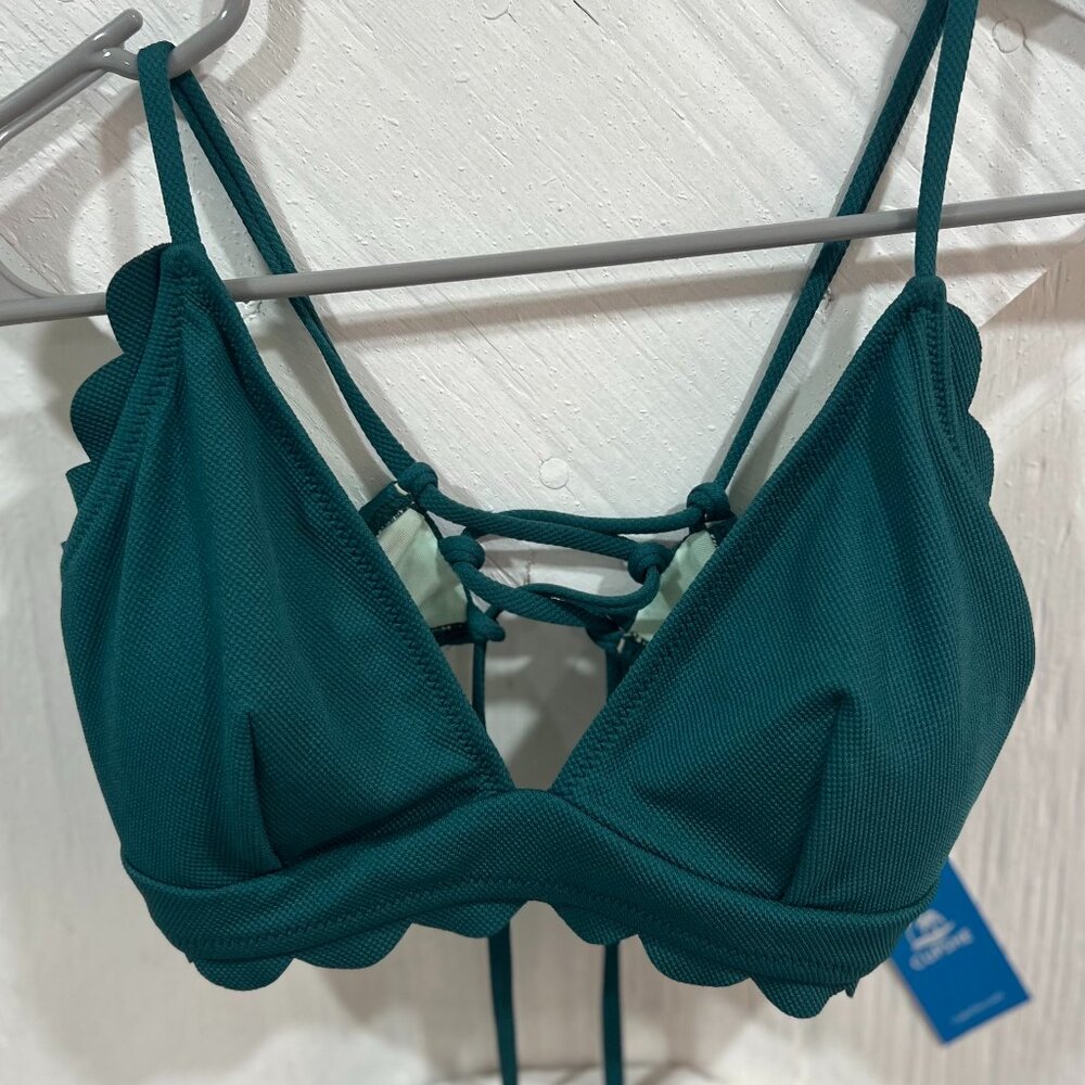 BNWT Teal Scalloped Bikini Top - Cupshe (Size S)